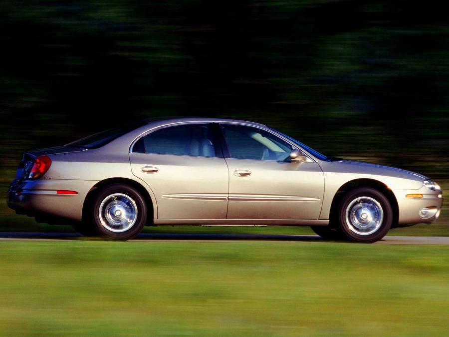  Oldsmobile Aurora 2000 года  (фото 4 из 16)
